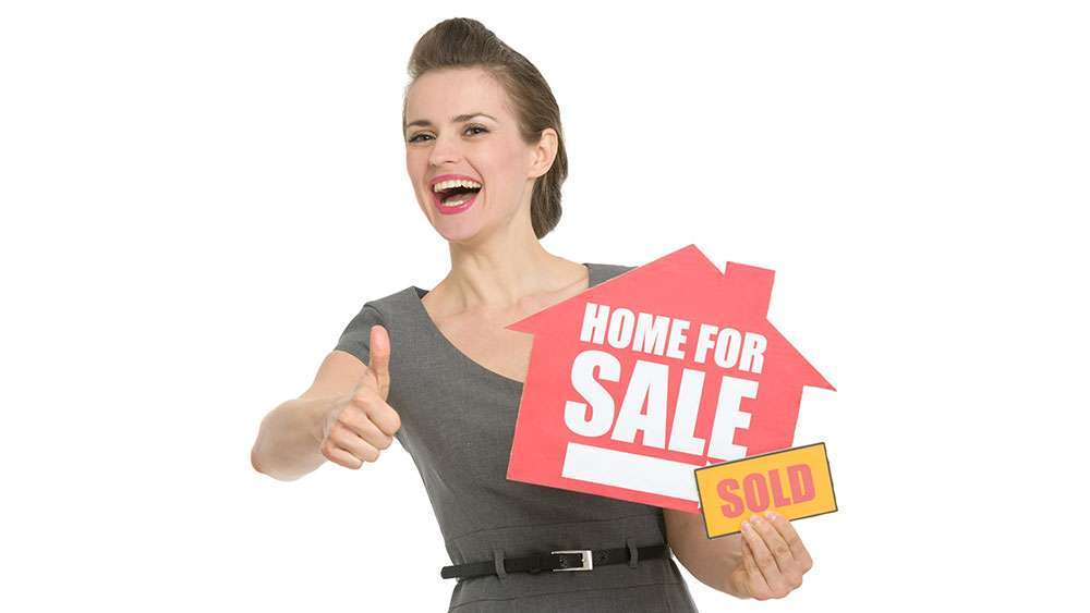What Does a Realtor Do for the Home Seller? Realtors sell homes