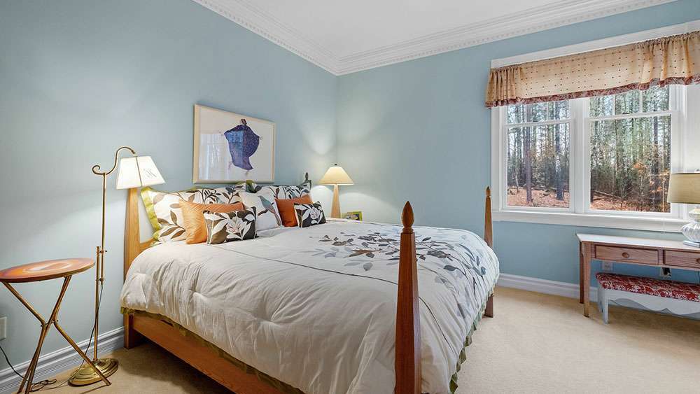Paint Colors That Increase the Value of Your Home Some fresh point colors can boost the value of your home when putting it up for sale